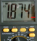 Ved kontroll av transformatoradapteren for primærviklingen viste motstanden seg å være 1,8 kΩ, hvilket indikerer at primærviklingen er i drift